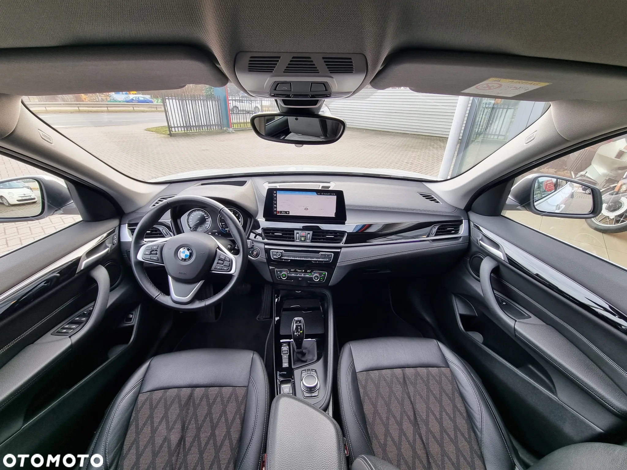 BMW X1 xDrive20d Sport Line - 9