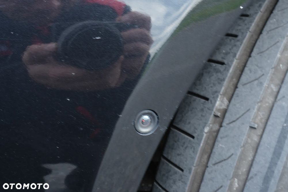 BMW Seria 7 740d xDrive - 34