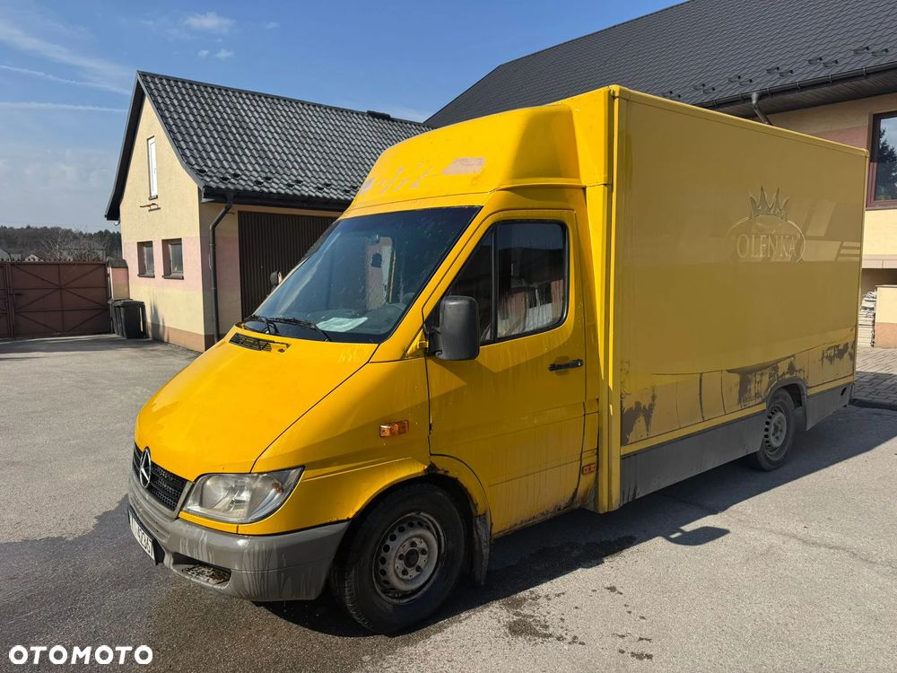 Mercedes-Benz Sprinter - 1