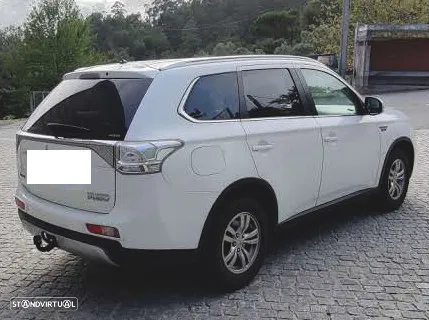 Mitsubishi Outlander 2.0 PHEV Intense Navi - 5