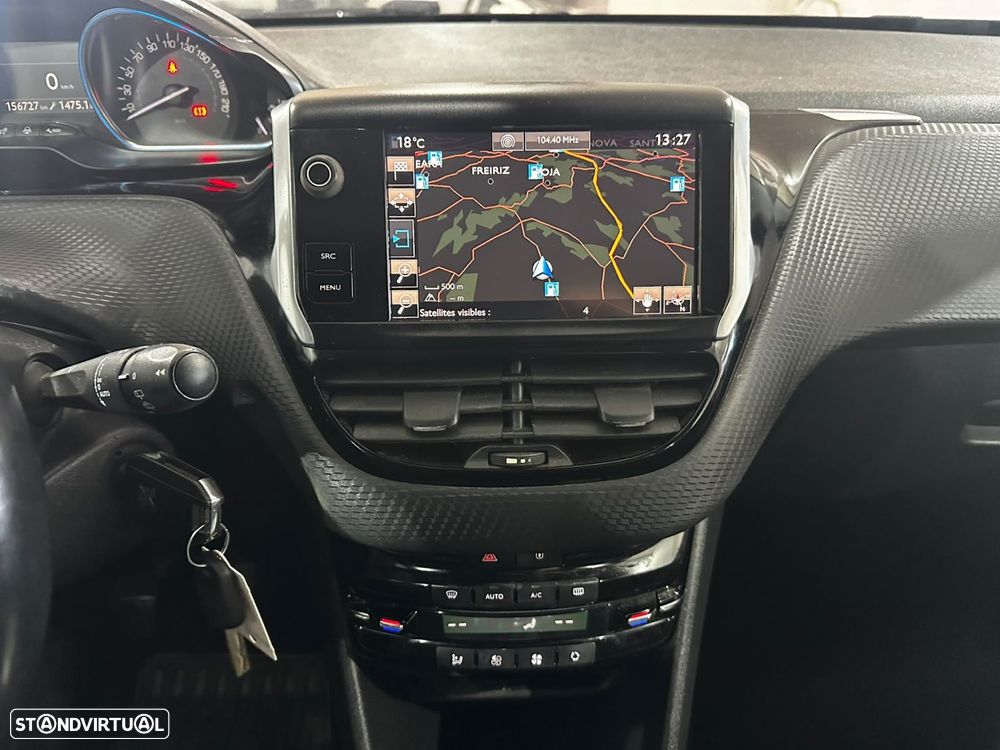 Peugeot 2008 1.6 e-HDi Allure - 9