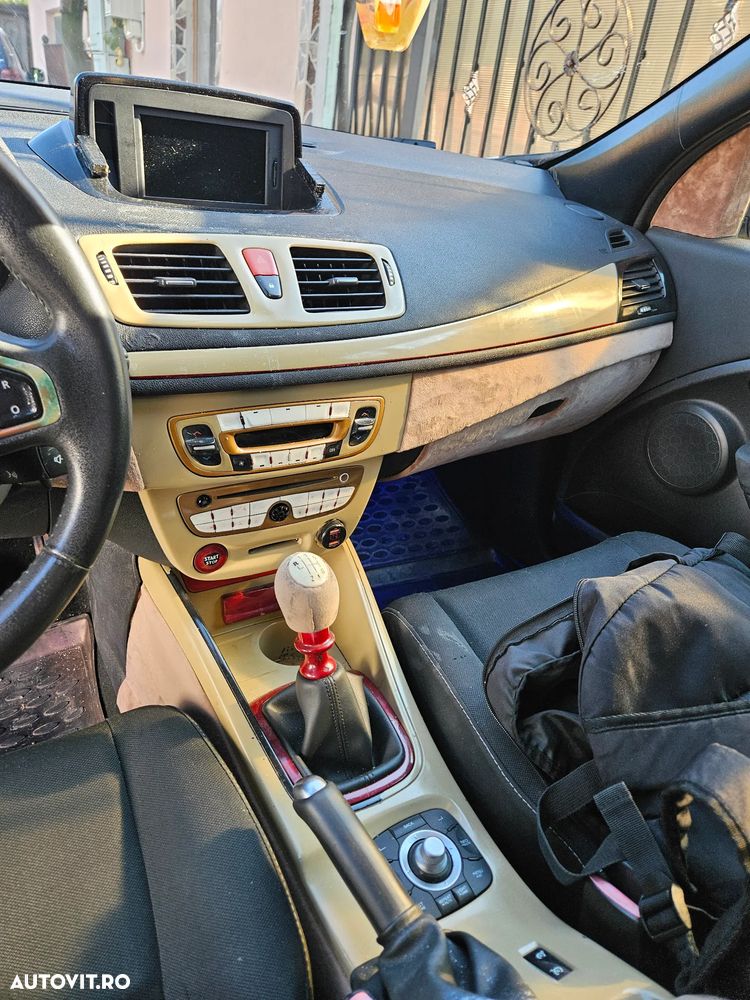 Renault Megane - 5