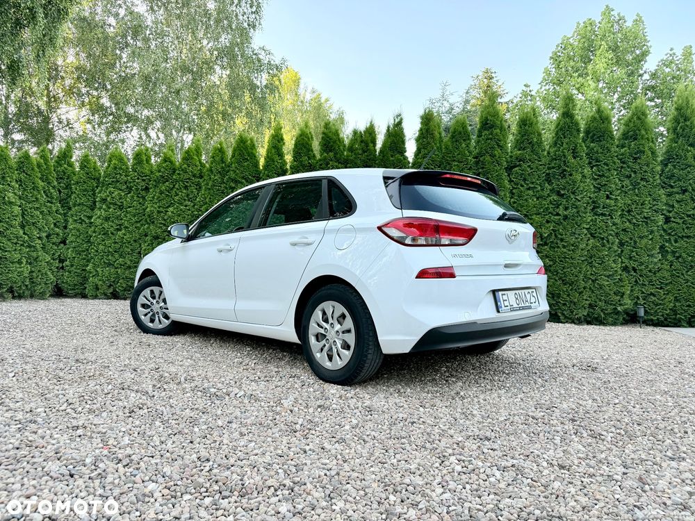 Hyundai i30 1.4 Classic + - 11