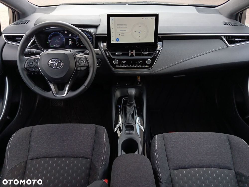 Toyota Corolla - 10