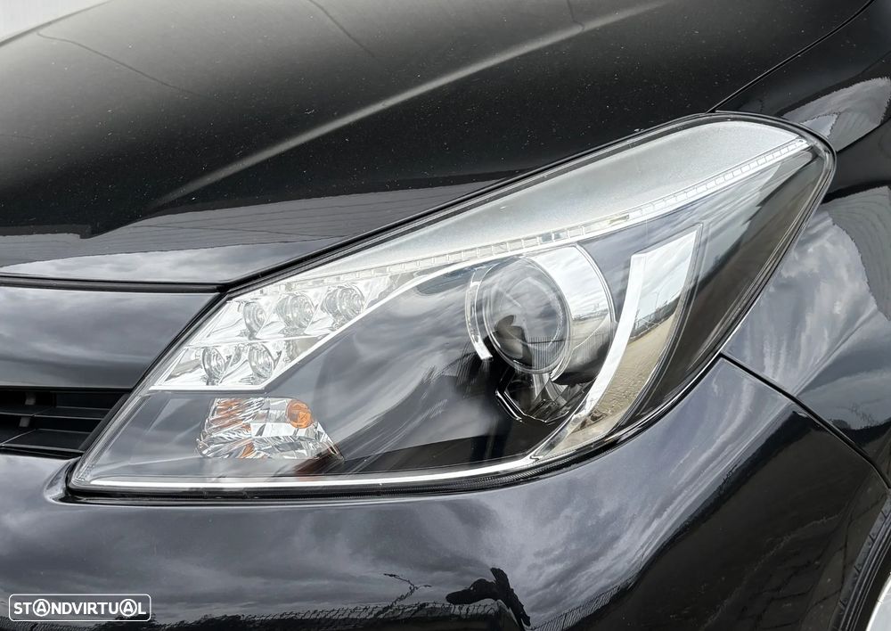 Toyota Yaris 1.5 HSD Comfort+P.Style - 8