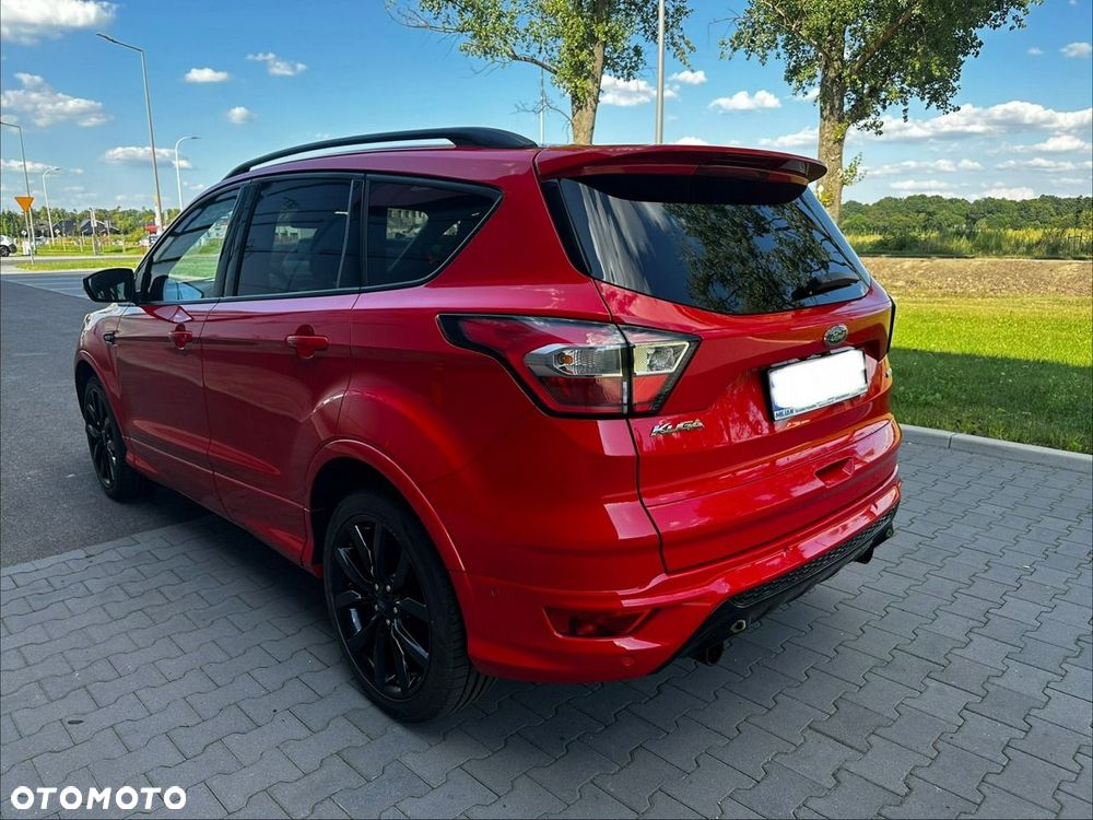Ford Kuga 1.5 EcoBoost 2x4 ST-Line - 3