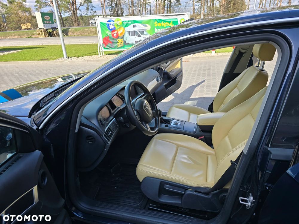 Audi A6 Limousine 2.4 - 8