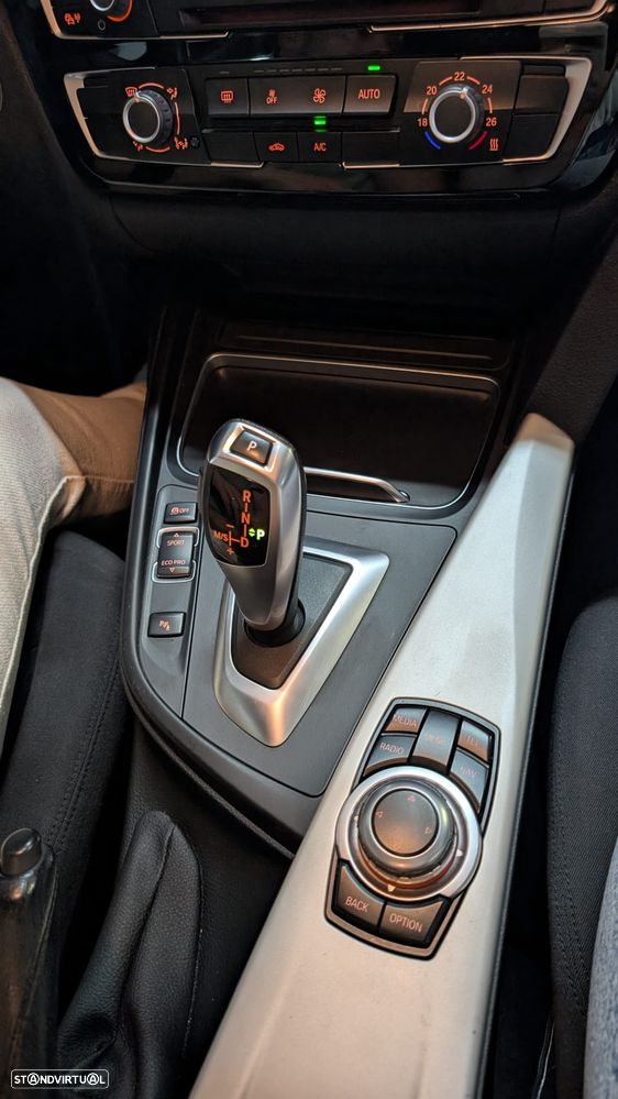 BMW 320 d Auto - 10