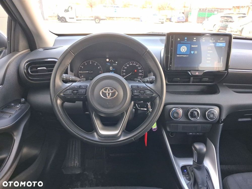 Toyota Yaris 1.5 Comfort CVT - 17