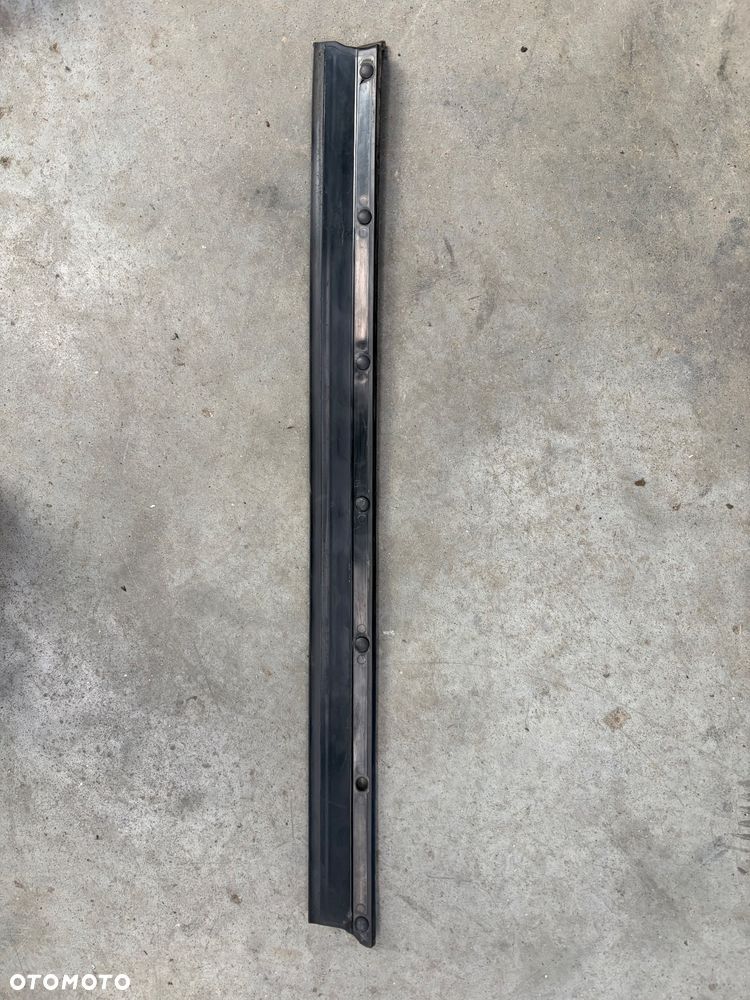 Mercedes ML W164 Dolna Uszczelka Listwa Drzwi Tylna Tył Lewa A1646904962 - 1