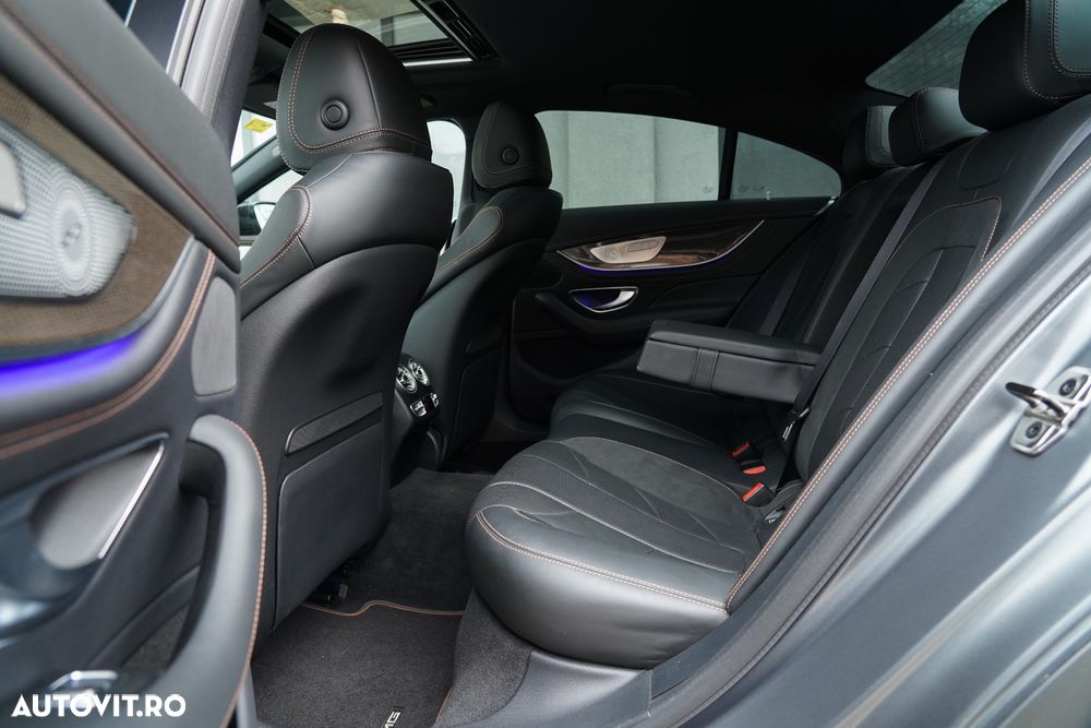 Mercedes-Benz CLS ver-amg-53-4matic-amg-speedshift-9g--tronic - 24