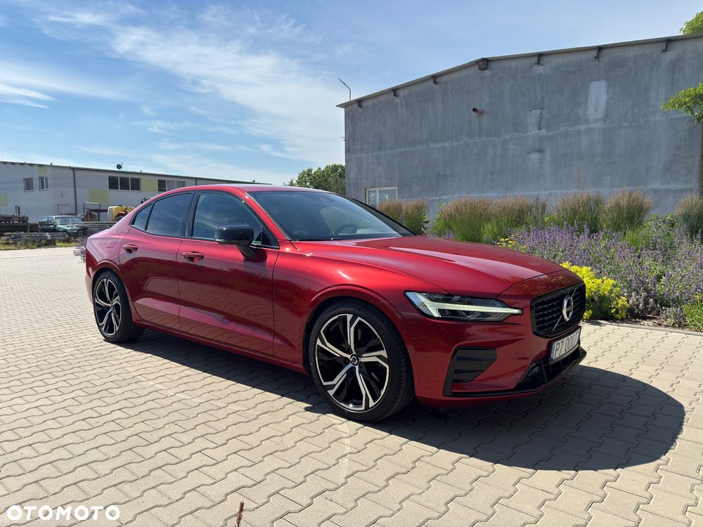 Volvo S60 T4 R-Design - 3