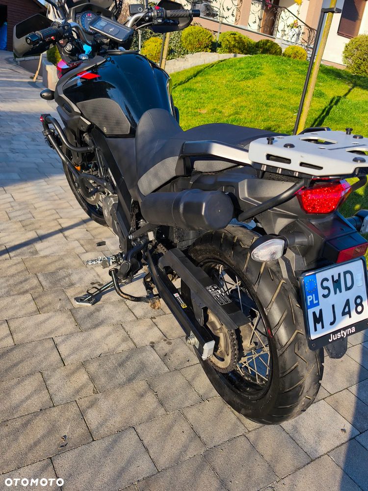 Suzuki V-STROM - 11
