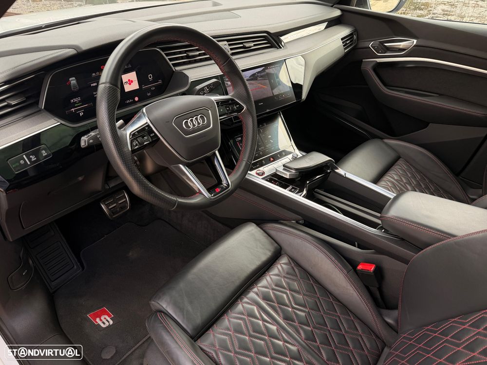 Audi SQ8 Sportback e-tron quattro - 33
