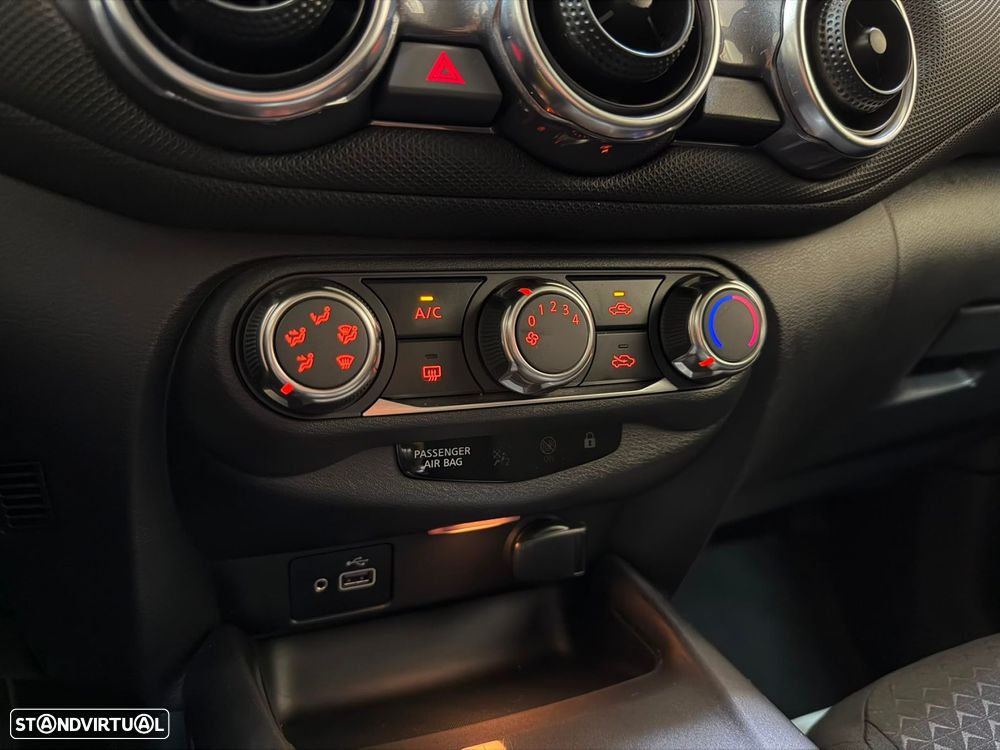 Nissan Juke 1.0 DIG-T Acenta DCT - 33
