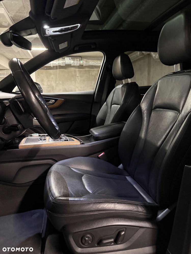 Audi Q7 - 8