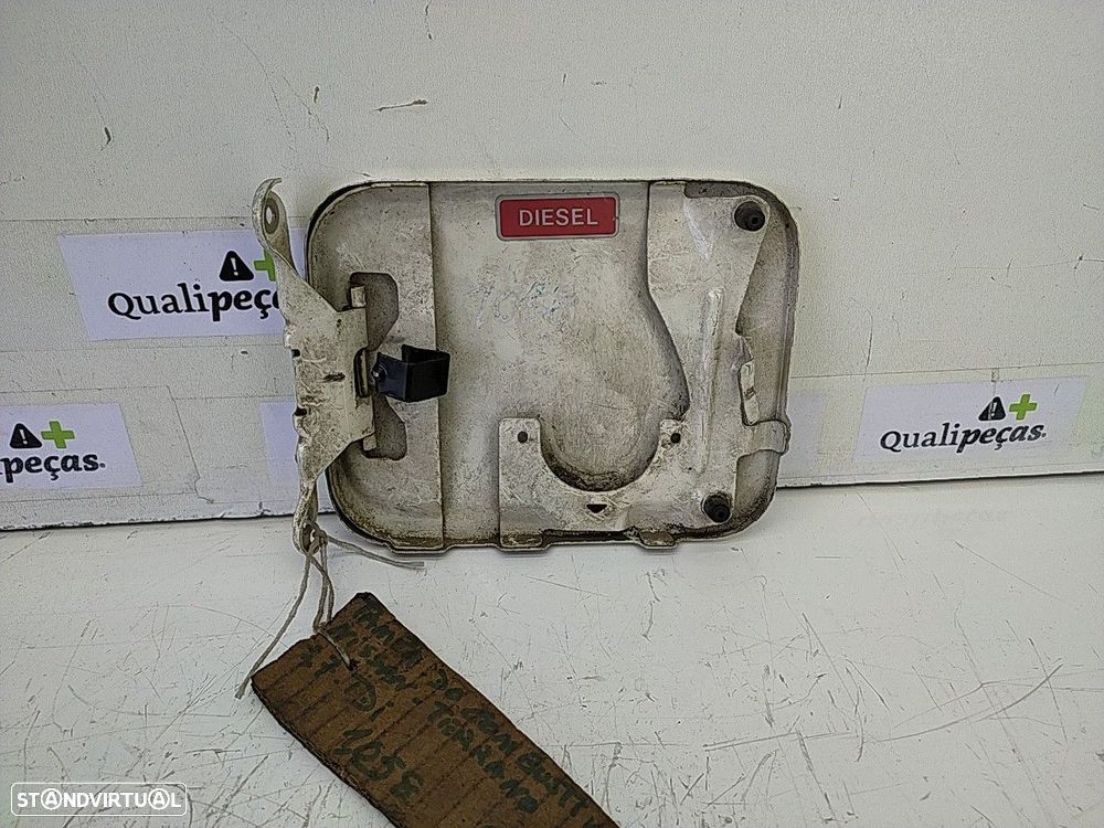Porta De Combustivel Nissan Terrano Ii (R20) - 2
