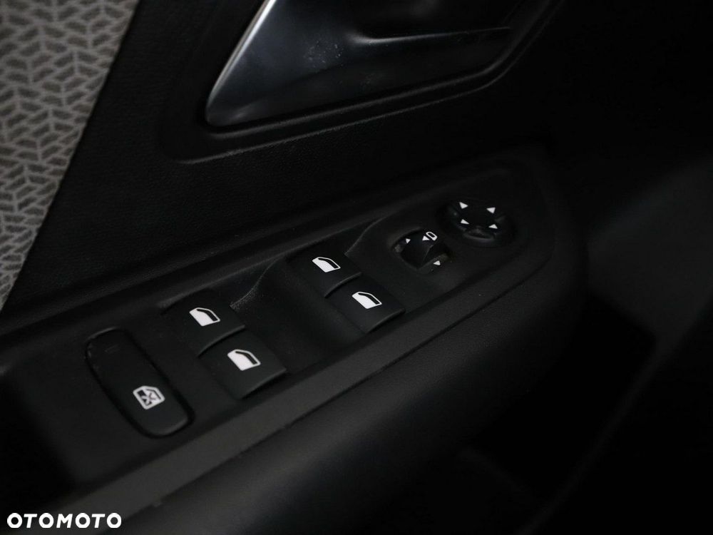 Citroën C4 1.5 BlueHDi Shine S&S - 38