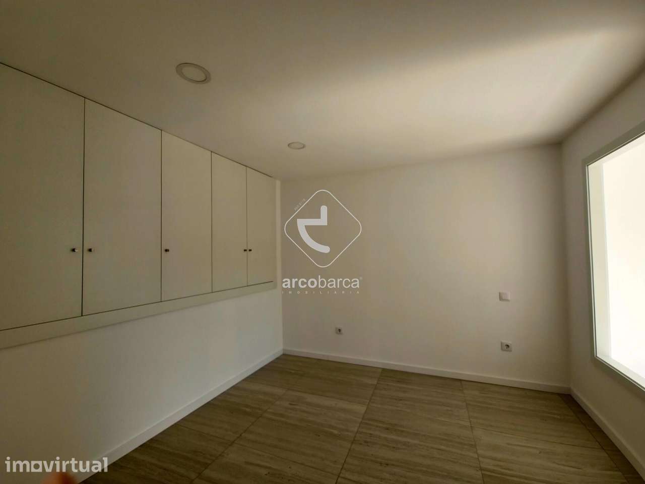 Arrenda-se Apartamento T1 3º Andar no Centro Histórico de Arcos de Val - Grande imagem: 3/14
