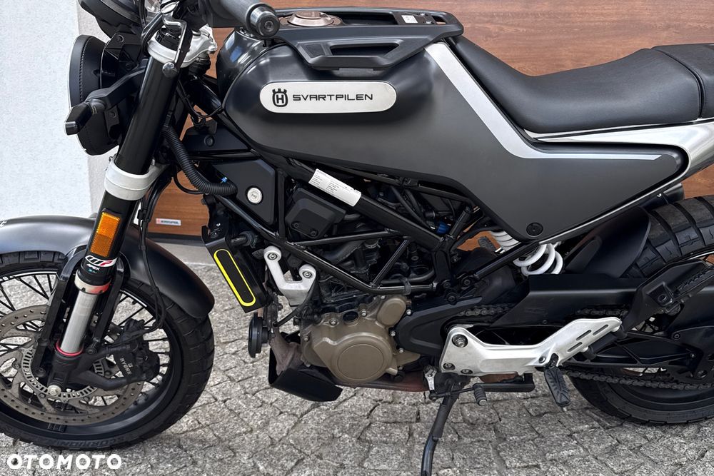 Husqvarna Svartpilen - 17