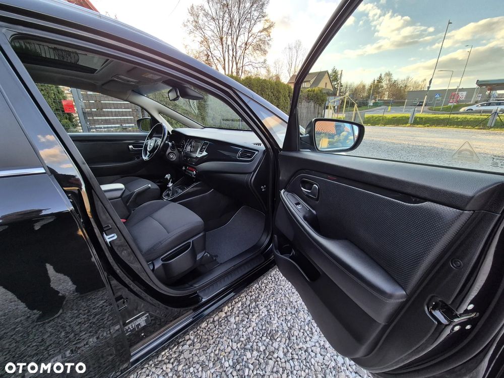 Kia Carens 2.0 GDI Edition 7 - 32