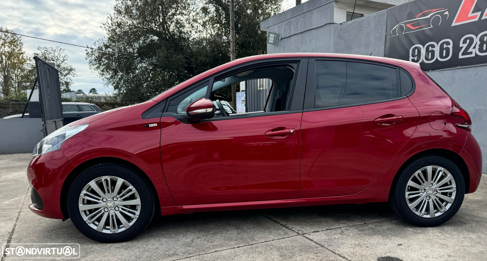 Peugeot 208 1.2 PureTech Style - 7