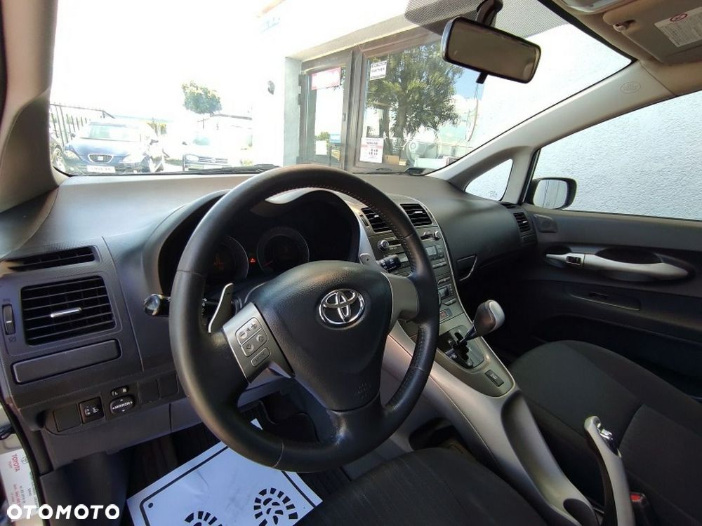 Toyota Auris - 7