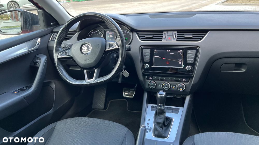 Skoda Octavia 1.8 TSI Elegance DSG - 9