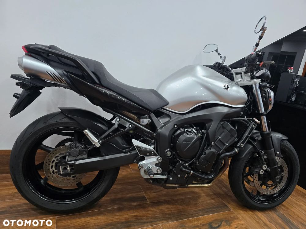 Yamaha FZ6 - 9