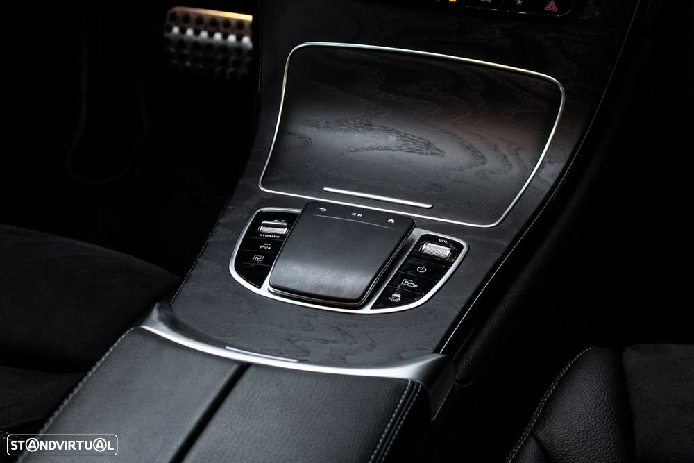 Mercedes-Benz GLC 300 de 4Matic 9G-TRONIC AMG Line - 37