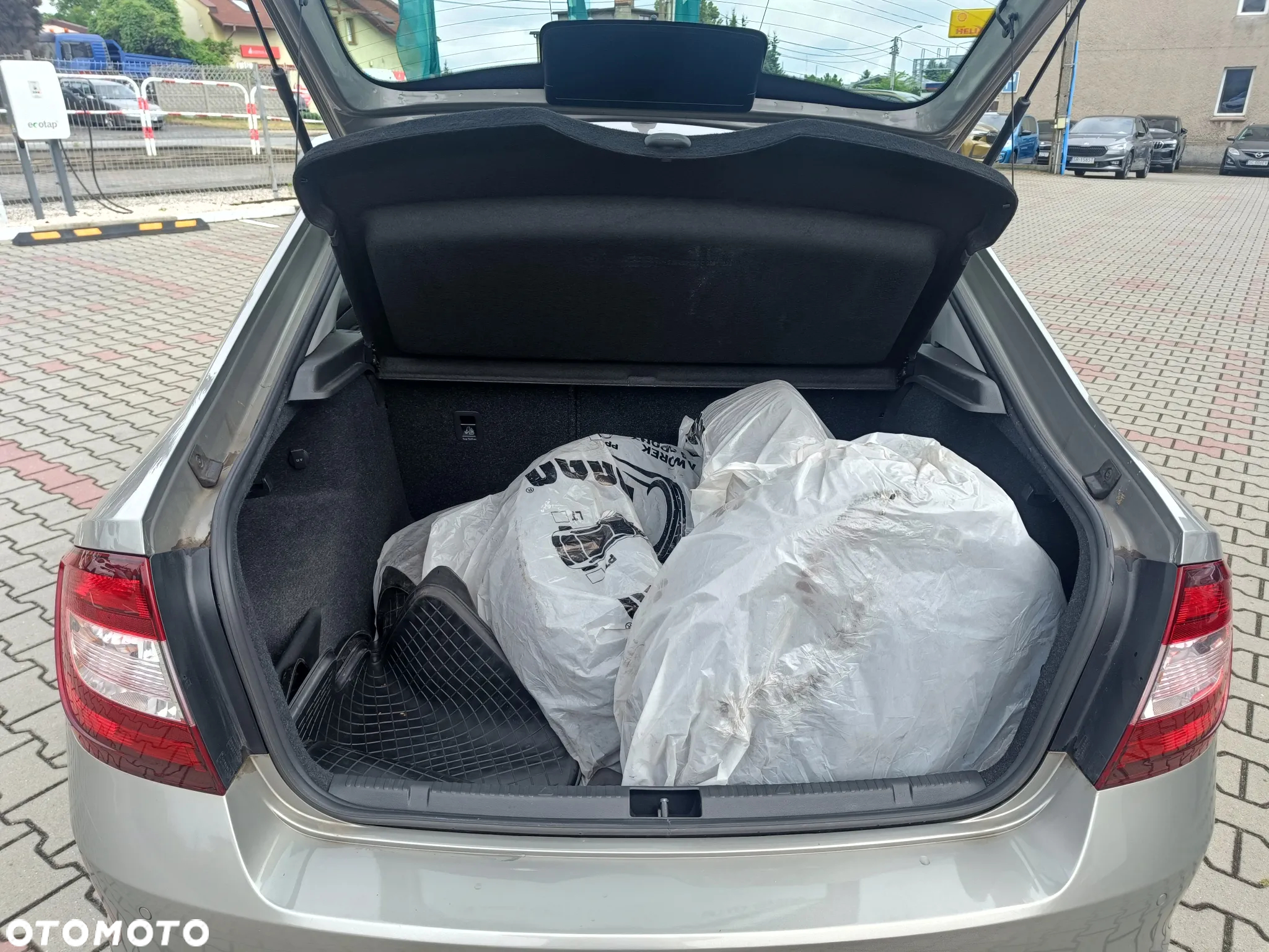 Skoda RAPID 1.0 TSI Style - 20