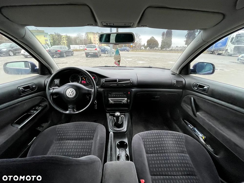 Volkswagen Passat 2.0 Basis - 5