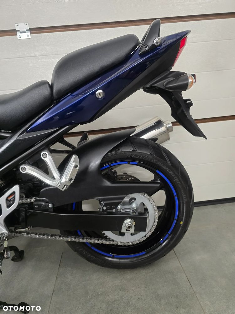 Suzuki Bandit - 16