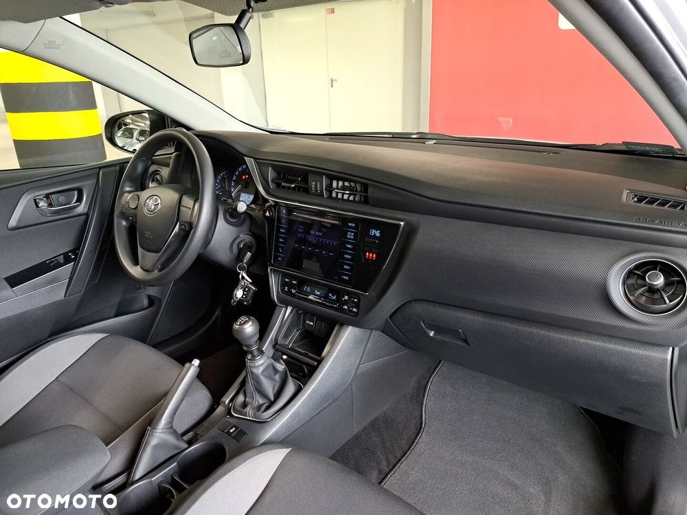 Toyota Auris 1.33 VVT-i Active - 17