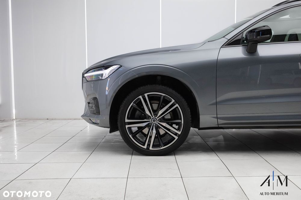 Volvo XC 60 B4 D AWD Ultimate Dark - 9