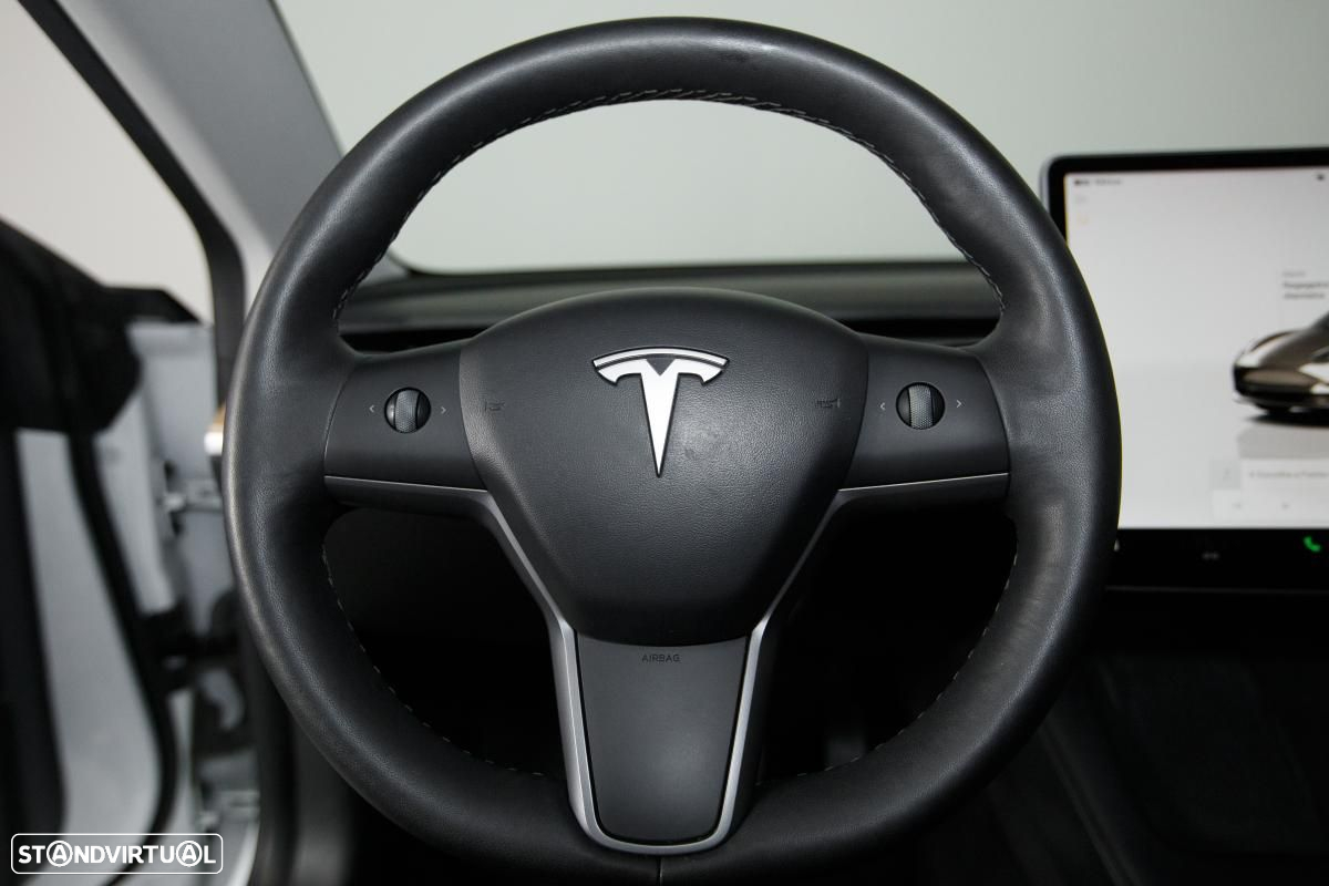 Tesla Model 3 Long-Range Dual Motor AWD - 22