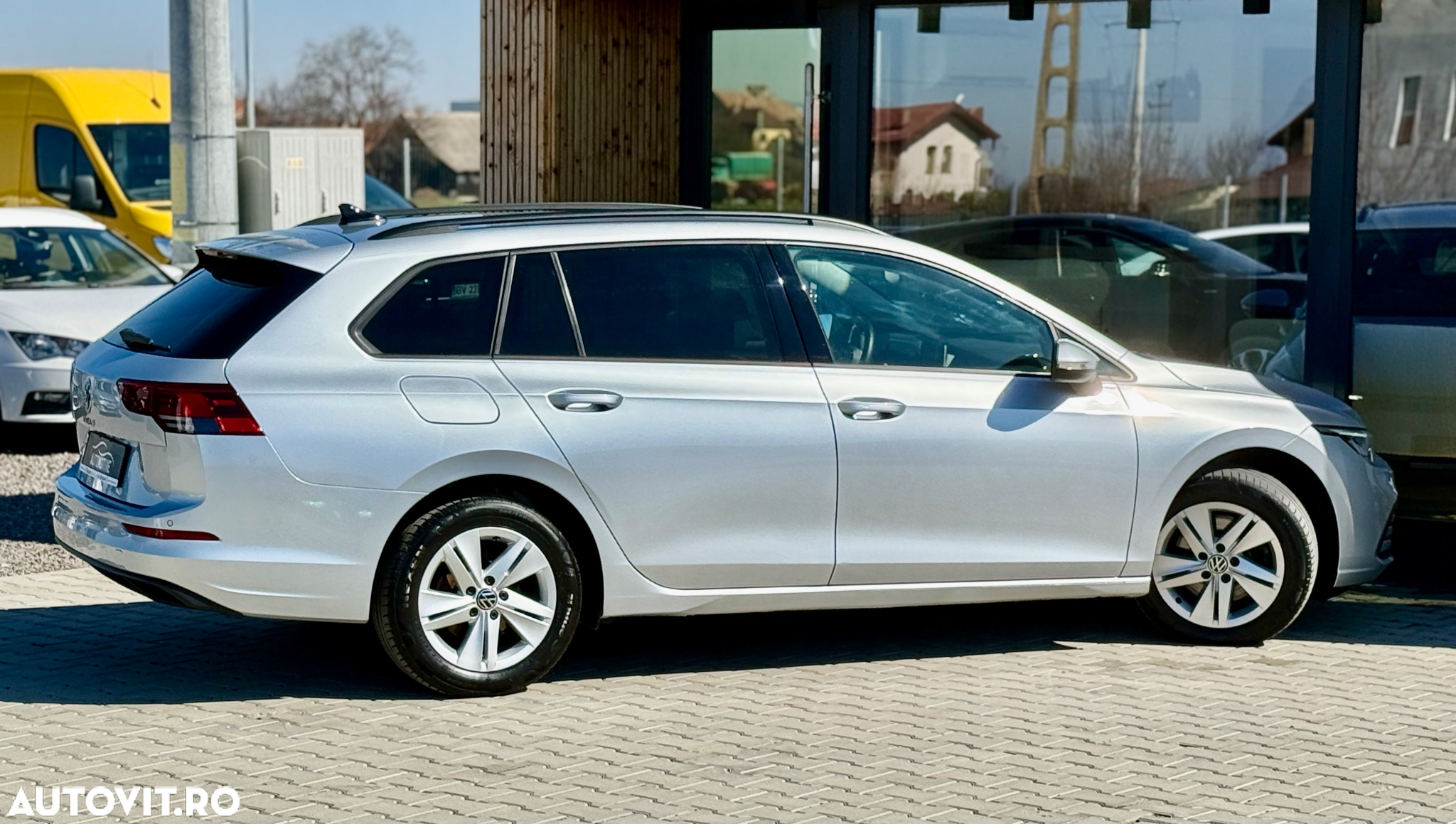 Volkswagen Golf Variant 2.0 TDI 116CP Life - 17