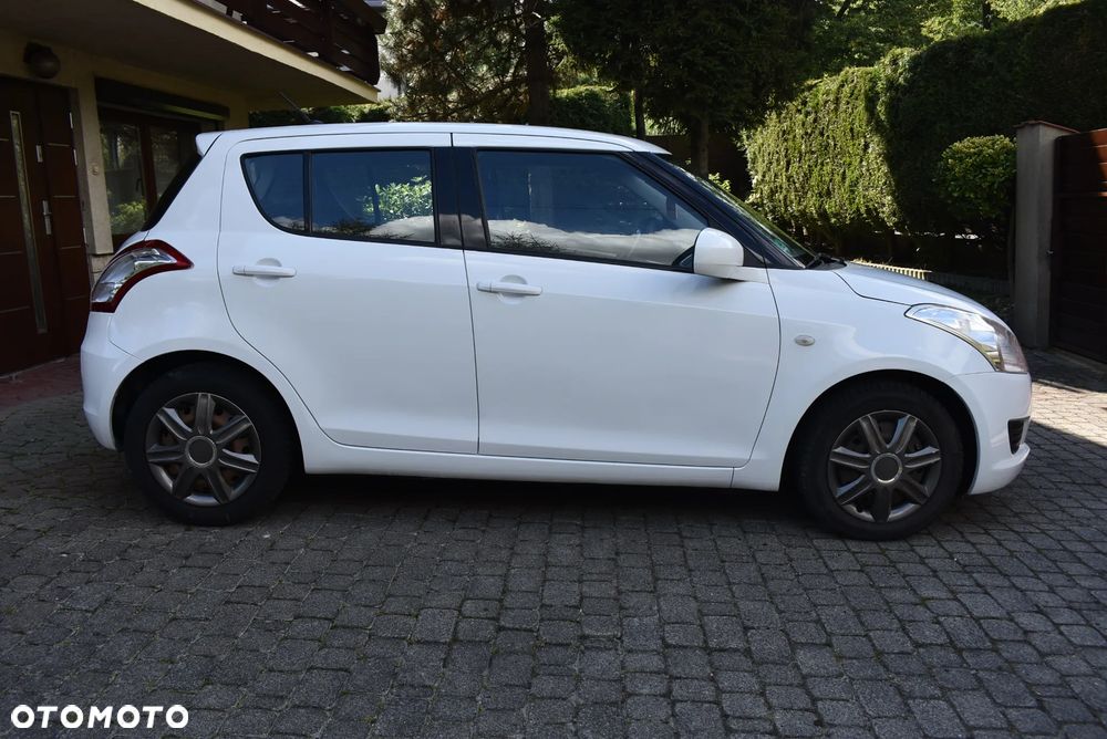 Suzuki Swift - 2