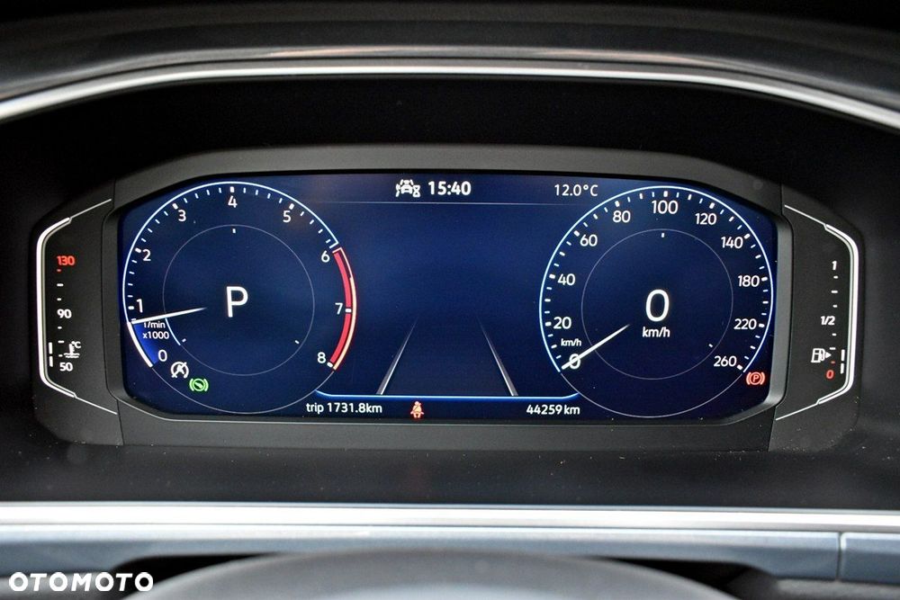 Volkswagen T-Roc 1.5 TSI Style DSG - 16