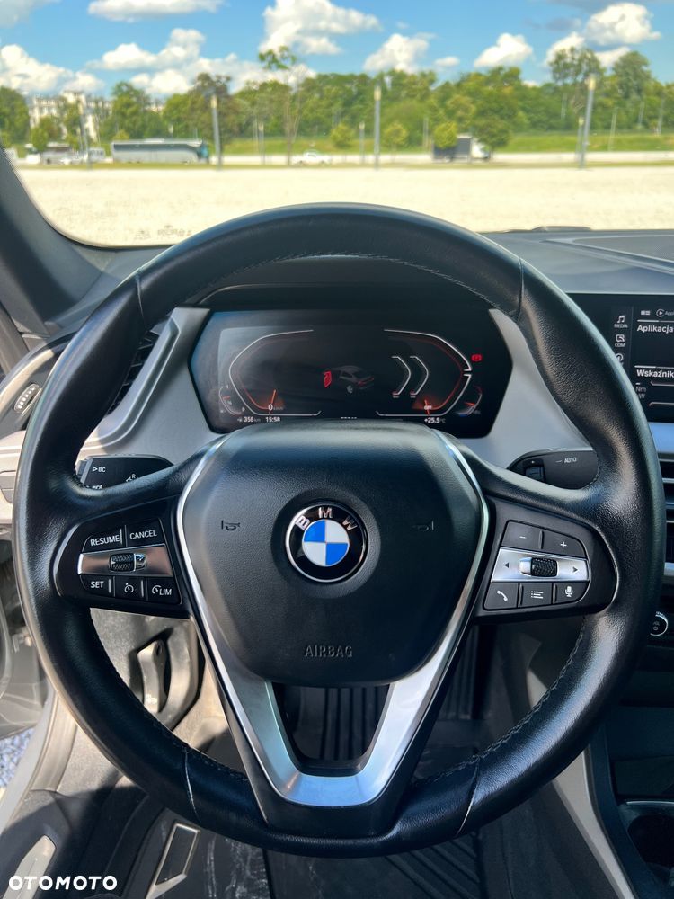 BMW Seria 2 220i - 10