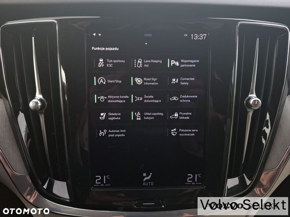 Volvo V60 Cross Country - 23