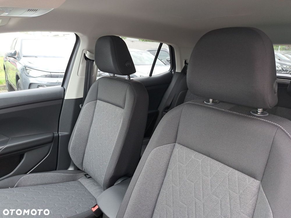 Volkswagen T-Cross - 12