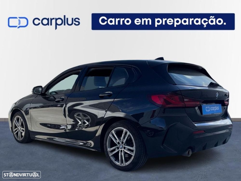 BMW 118 i Pack Desportivo M Auto - 2