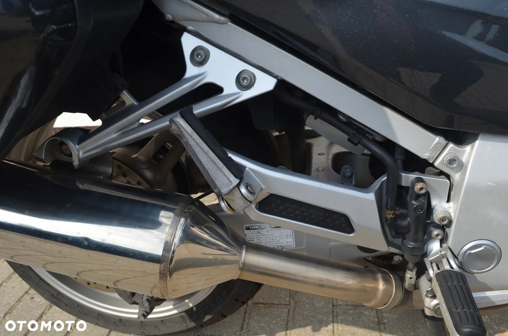 Yamaha FJR - 23