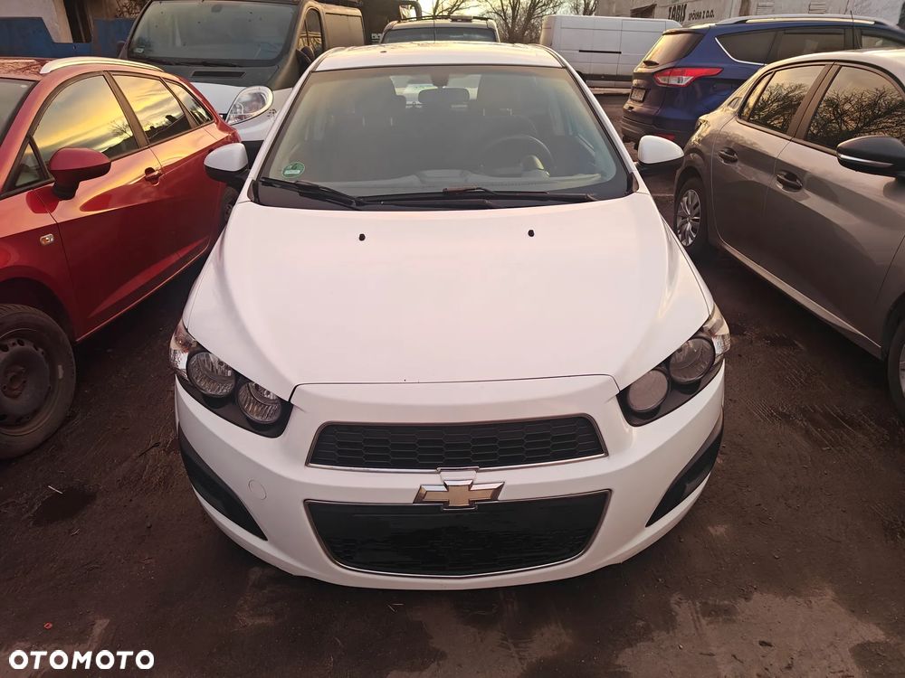 Chevrolet Aveo 1.2 LT - 1