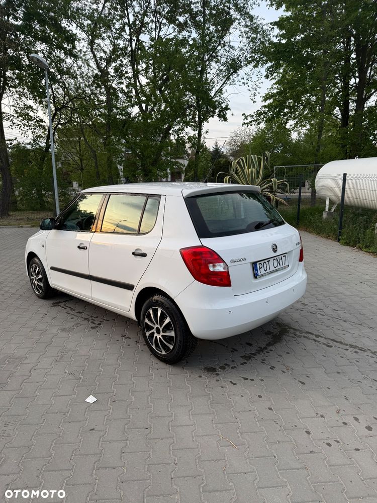 Skoda Fabia 1.2 HTP Active - 5