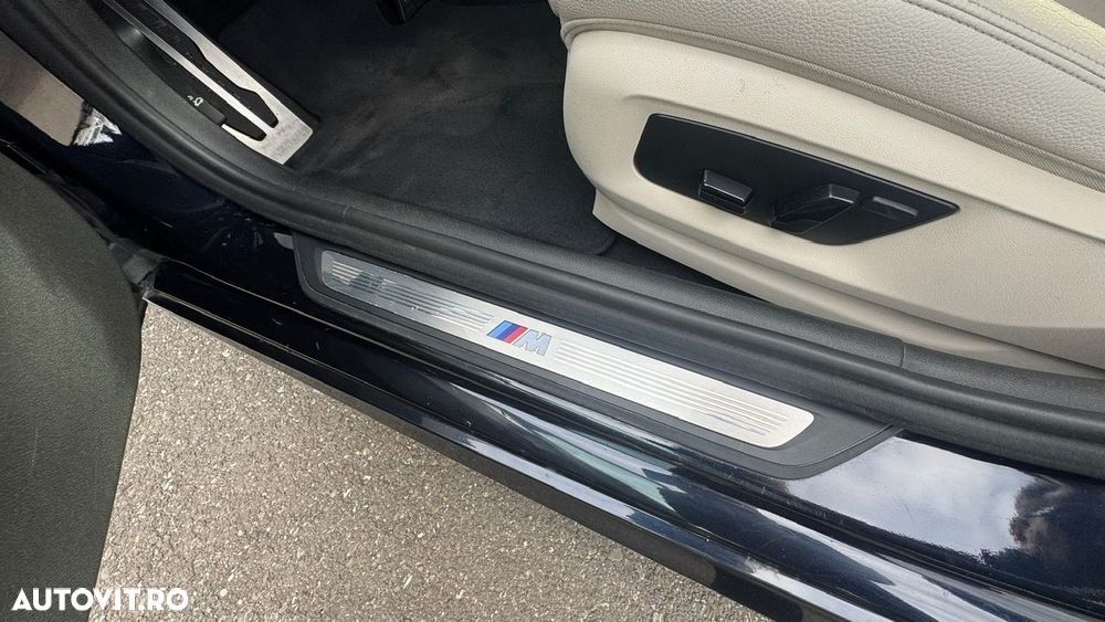 BMW Seria 5 520d xDrive AT - 17