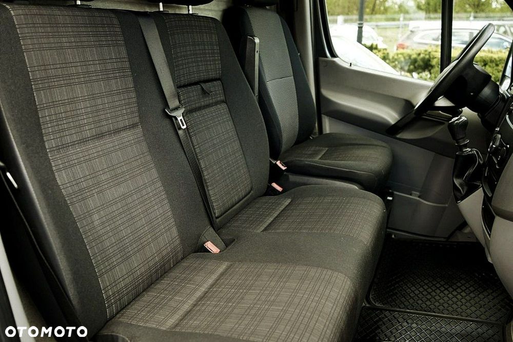 Mercedes-Benz Sprinter - 17