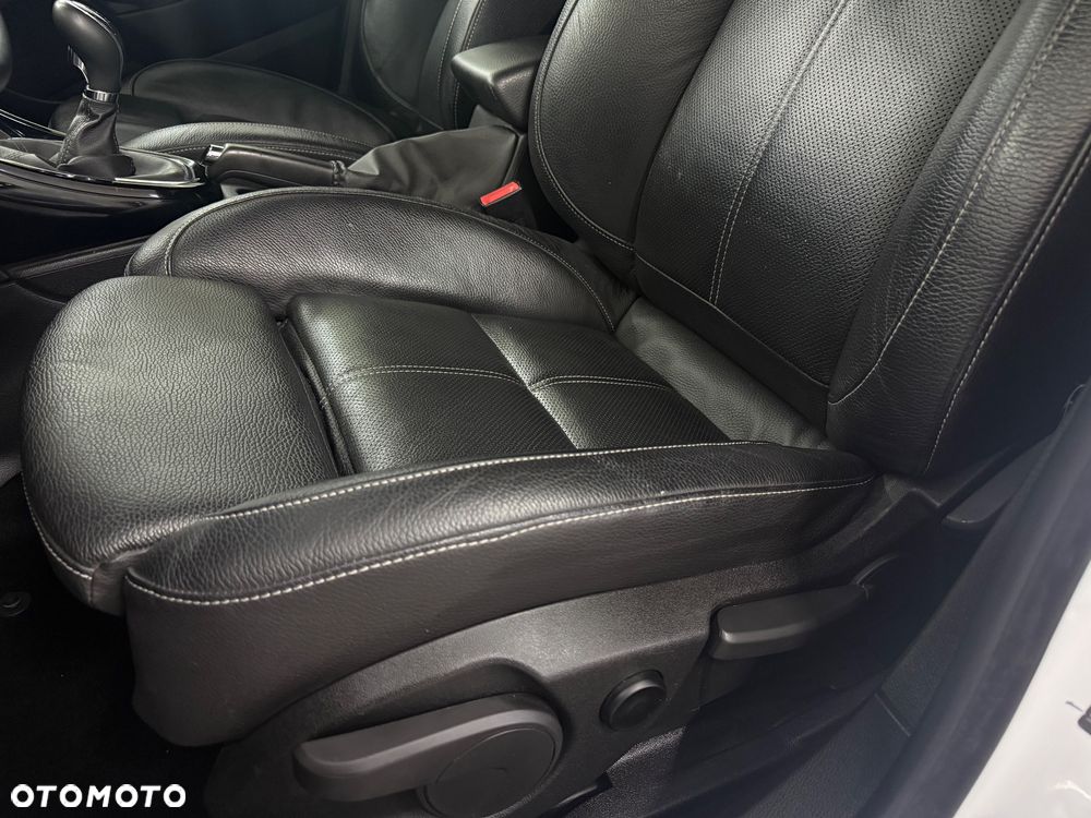 Opel Astra 1.6 CDTI Sport - 31