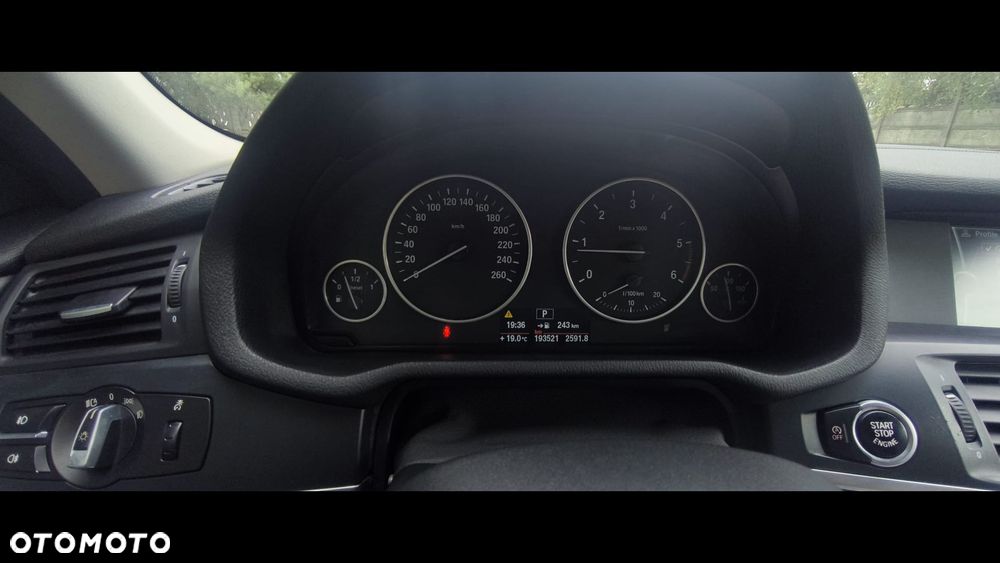 BMW X3 xDrive20d - 9